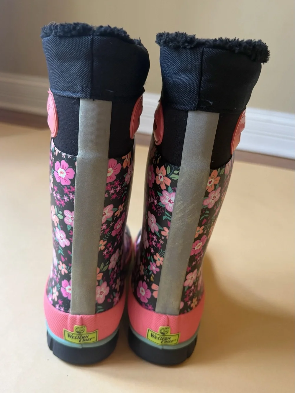 Western Chief Kids Winterprene Floral Black Boots Size 2/3 -30°F Girls Size 2/3